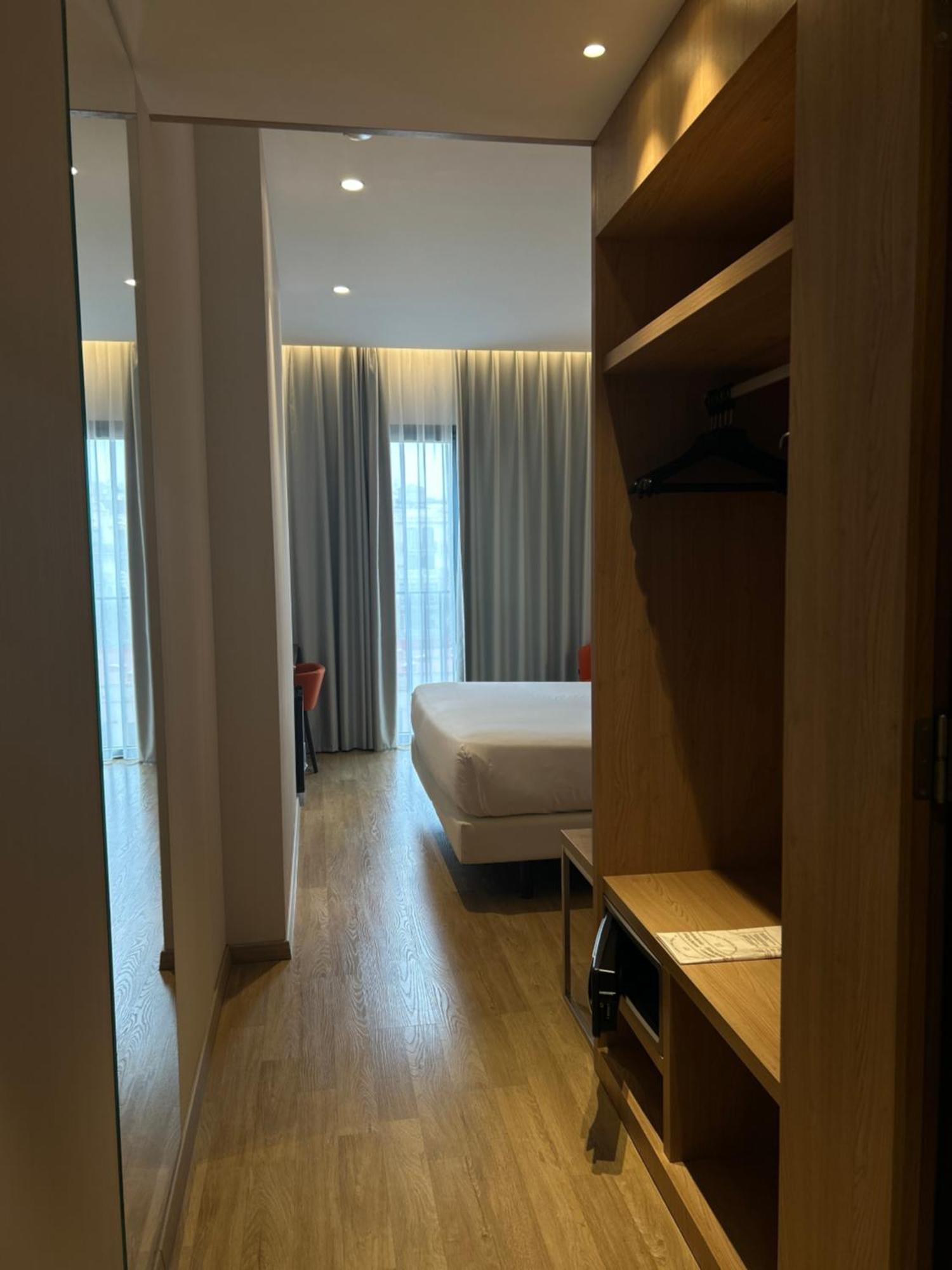 Chi Hotel บาร์เซโลนา ภายนอก รูปภาพ